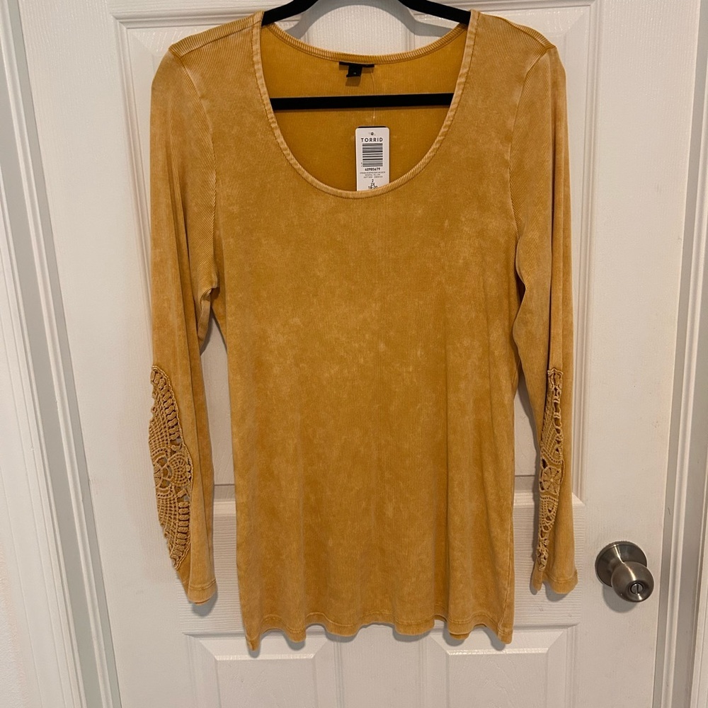 NWT Torrid Mustard Long Sleeve Top with Lace Detail Size 2 (18-20)